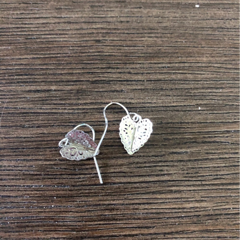Sliver Metal cutout 3D heart fishhook earrings